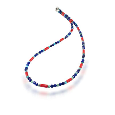 Ręcznie robiony naszyjnik w stylu boho z czerwonego korala, lapisu lazuli i turkusu.